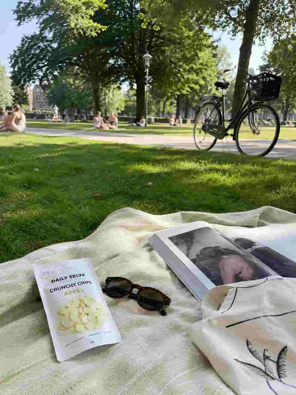 "Altijd in mijn tas als ik naar het Vondelpark ga. Lekker licht en je voelt je er goed bij."